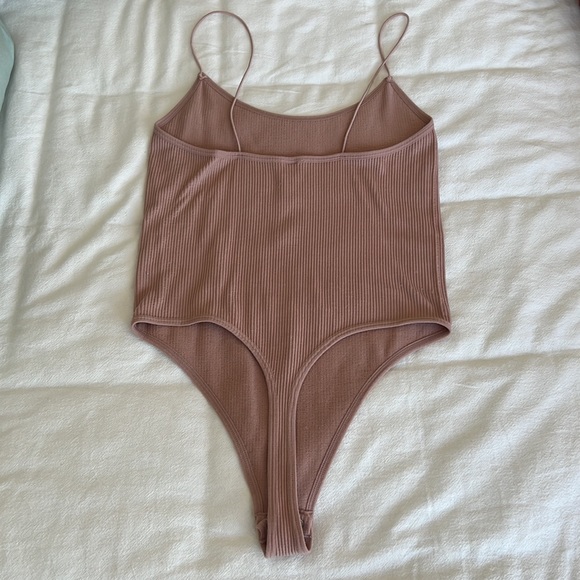 Ribbed Bodysuit - Picture 5 of 7